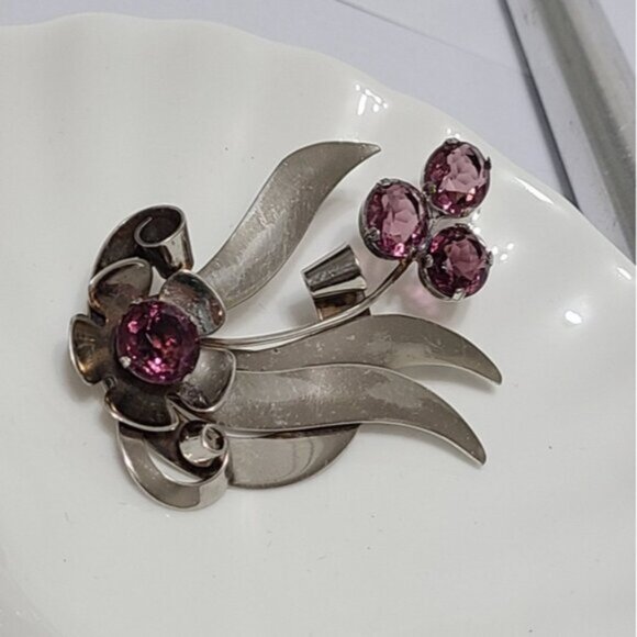 Vintage Art Deco Large Sterling Silver Purple Amethyst Crystal Flower Brooch Pin - Picture 4 of 9